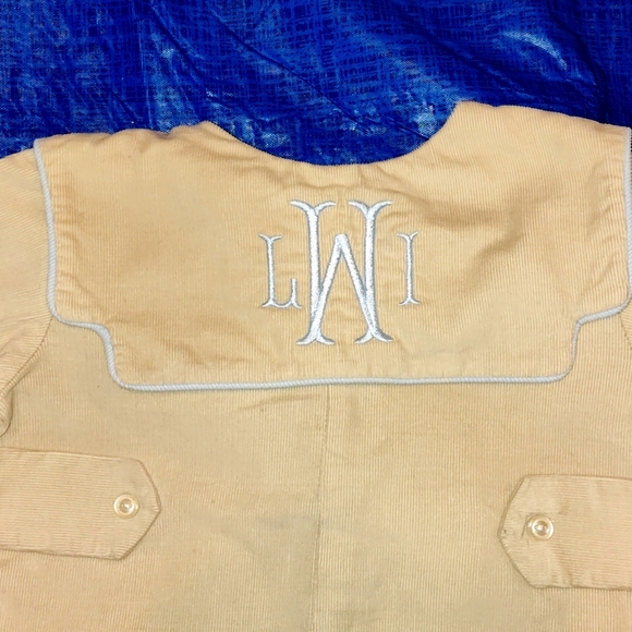 💲3 for $20💲Tan Lightweight "LWI" Monogrammed 2T Dress suit - Picture 4 of 8